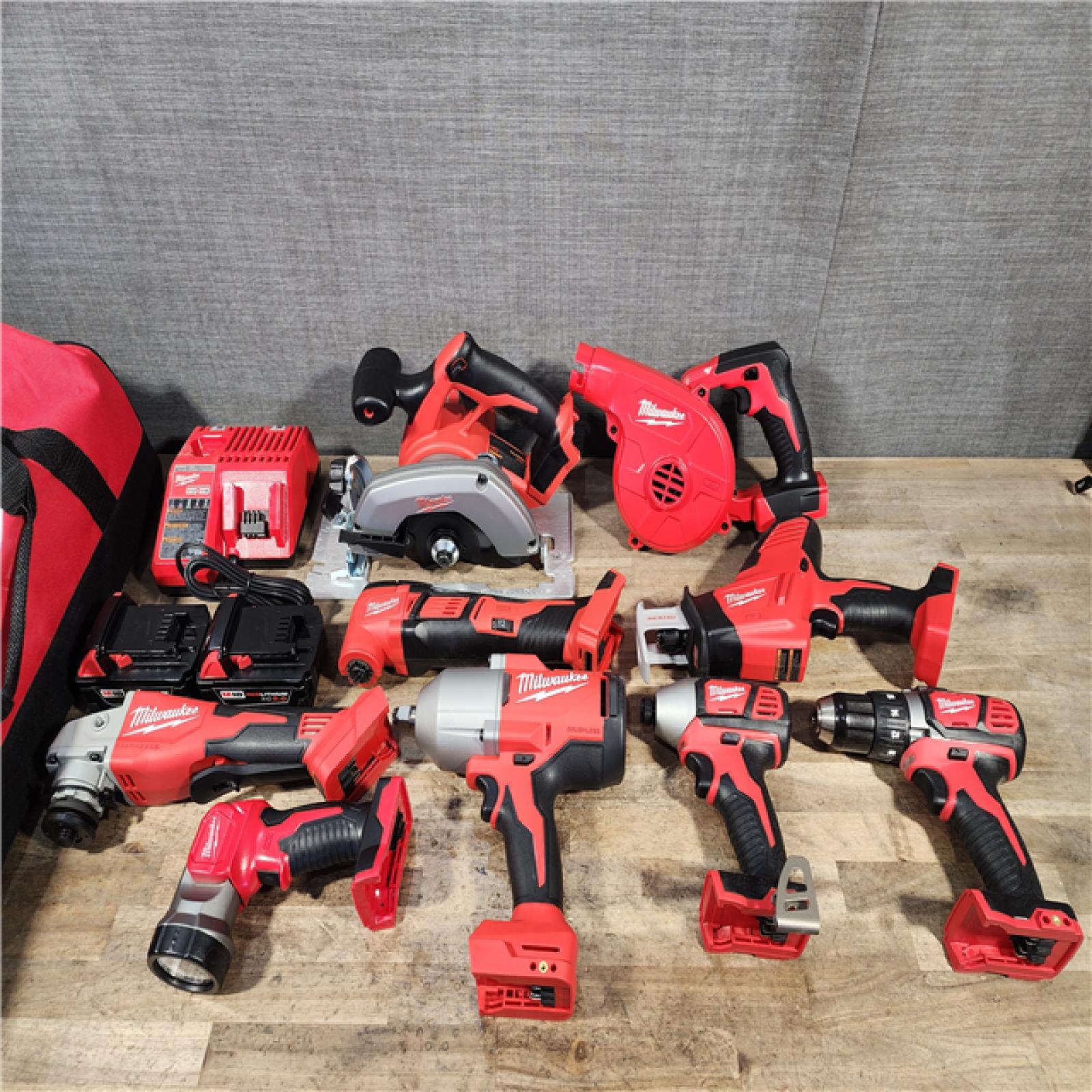 HOUSTON LOCATION - AS-IS (APPEARS LIKE NEW) Milwaukee 18-Volt Lithium-Ion Cordless (9-Tool) Combo Kit