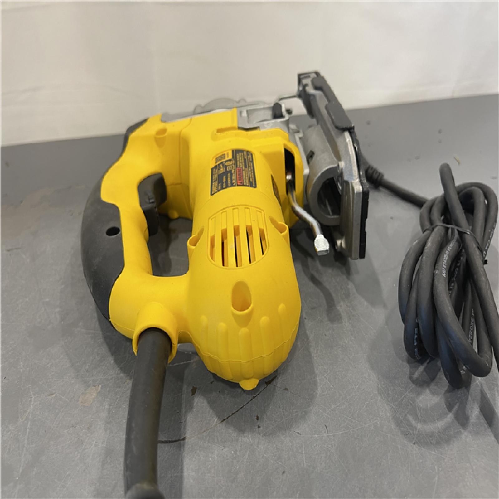 AS-IS - DEWALT 6.5 Amp Corded Jig Saw Kit with Kit Box