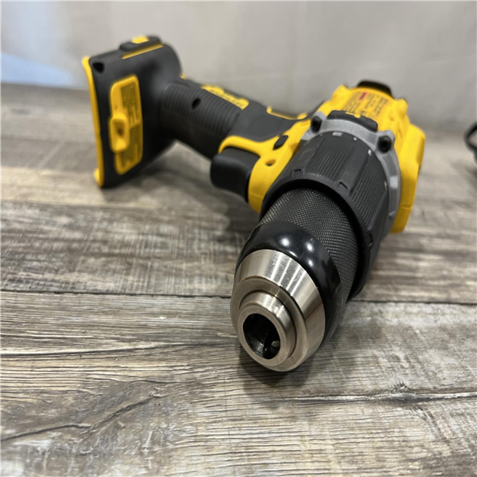 AS-IS DEWALT ATOMIC 20V Lithium-Ion Cordless 1/2 in. Hammer Drill Kit
