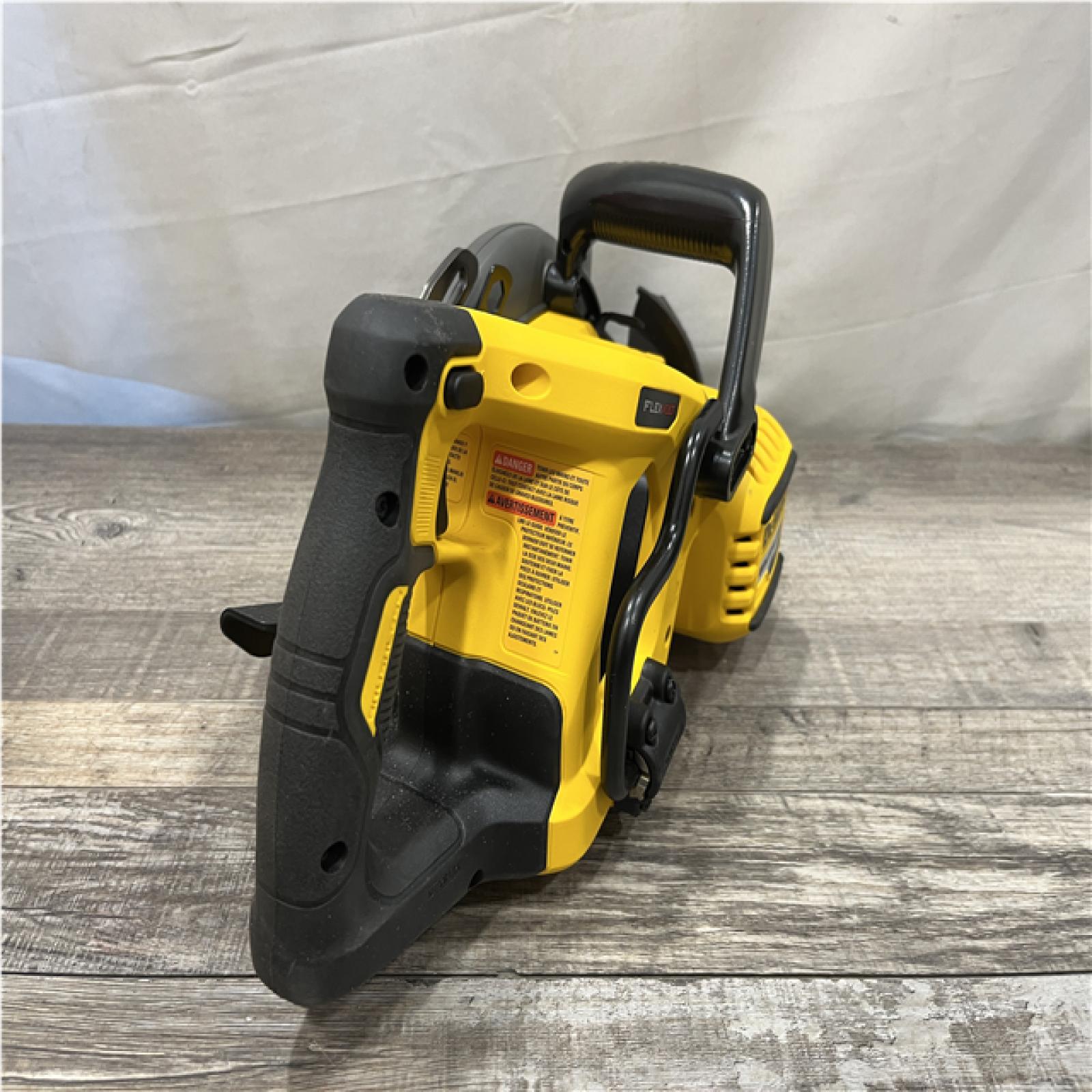 AS-IS DEWALT FLEXVOLT 60V MAX Cordless Brushless 7-1/4 in. Wormdrive Style Circular Saw (Tool Only)