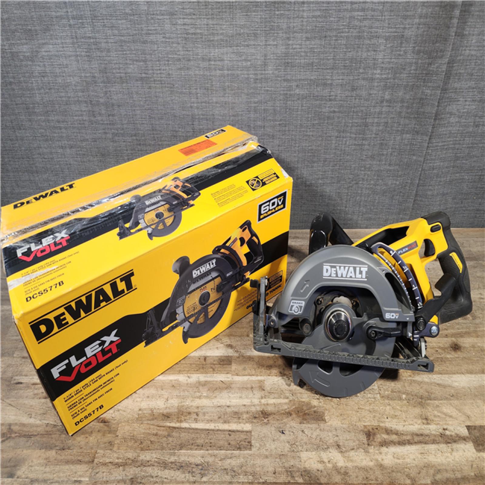 HOUSTON LOCATION - AS-IS DEWALT FLEXVOLT 60V MAX Cordless Brushless 7-1/4 in. Wormdrive Style Circular Saw (Tool Only)