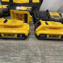 AS-IS DEWALT ATOMIC 20-Volt MAX Lithium-Ion Cordless Combo Kit
