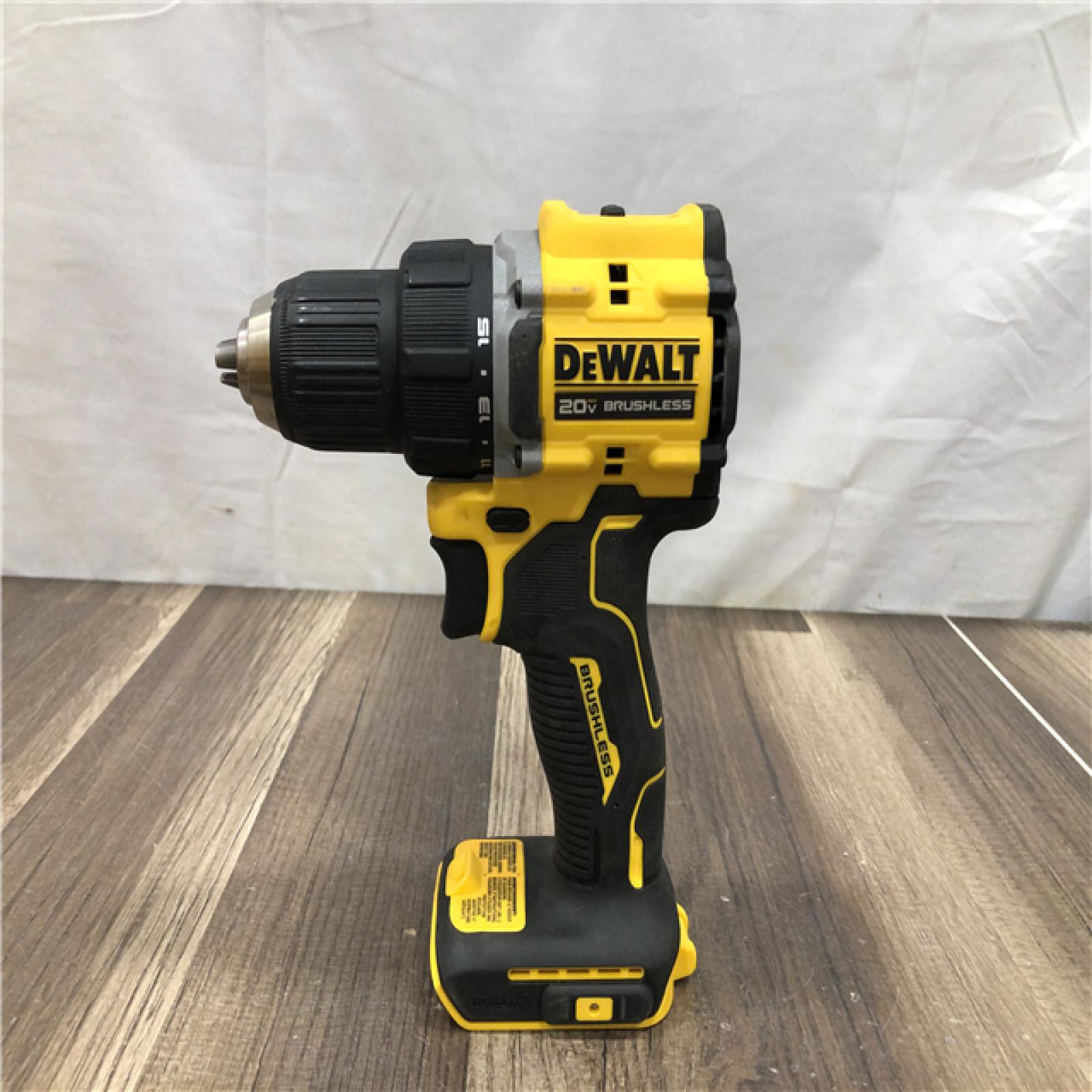 AS-IS DEWALT Atomic 20V Lithium-Ion Cordless Compact 1/2 in. Drill/Driver Kit