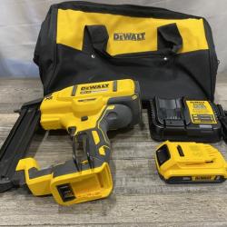 AS-IS DEWALT 20V MAX XR Lithium-Ion Cordless 18-Gauge Narrow Crown Stapler Kit
