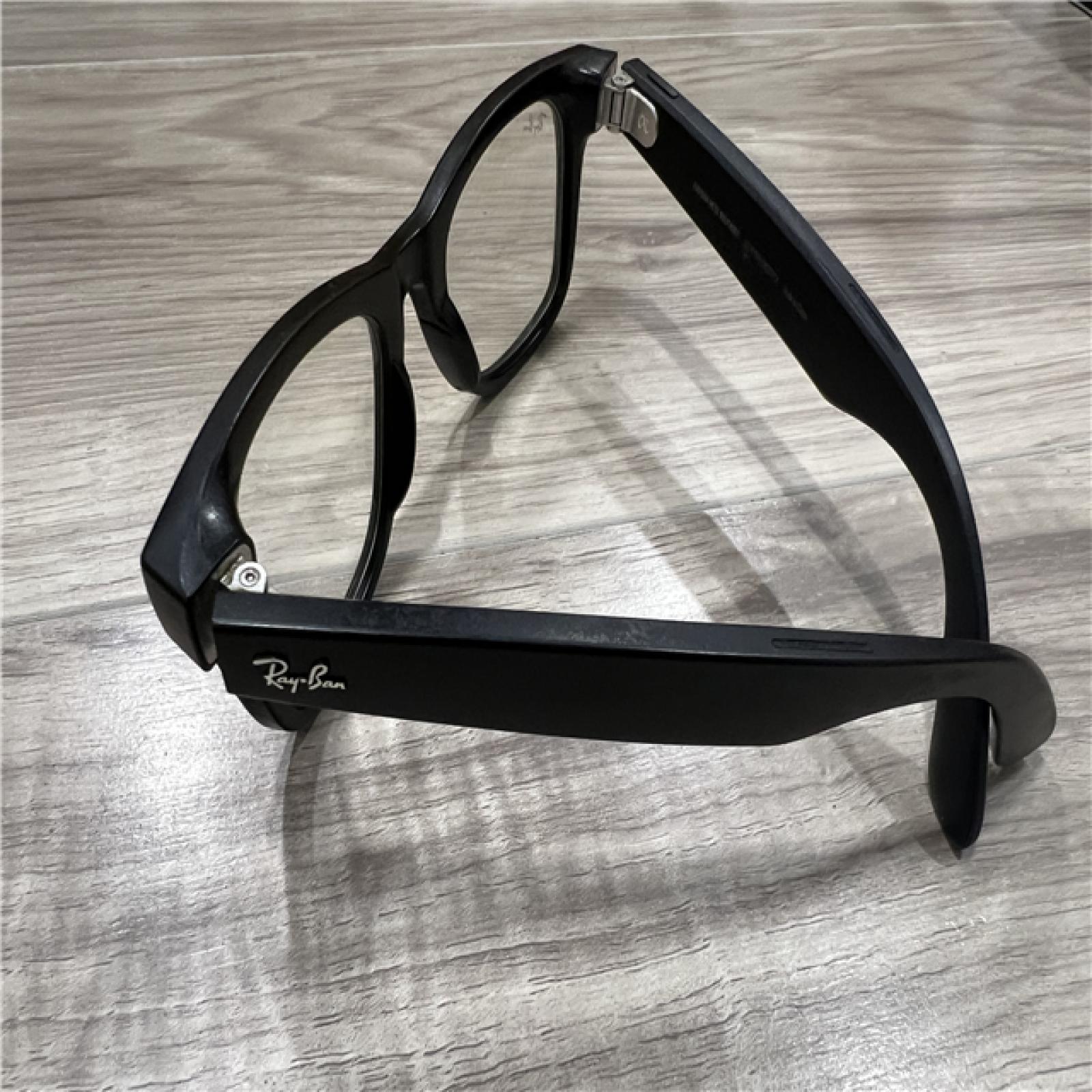 AS-IS Ray-Ban Meta - Wayfarer Smart Bluetooth Audio Glasses - Matte Black  Clear to G15 Green Transitions