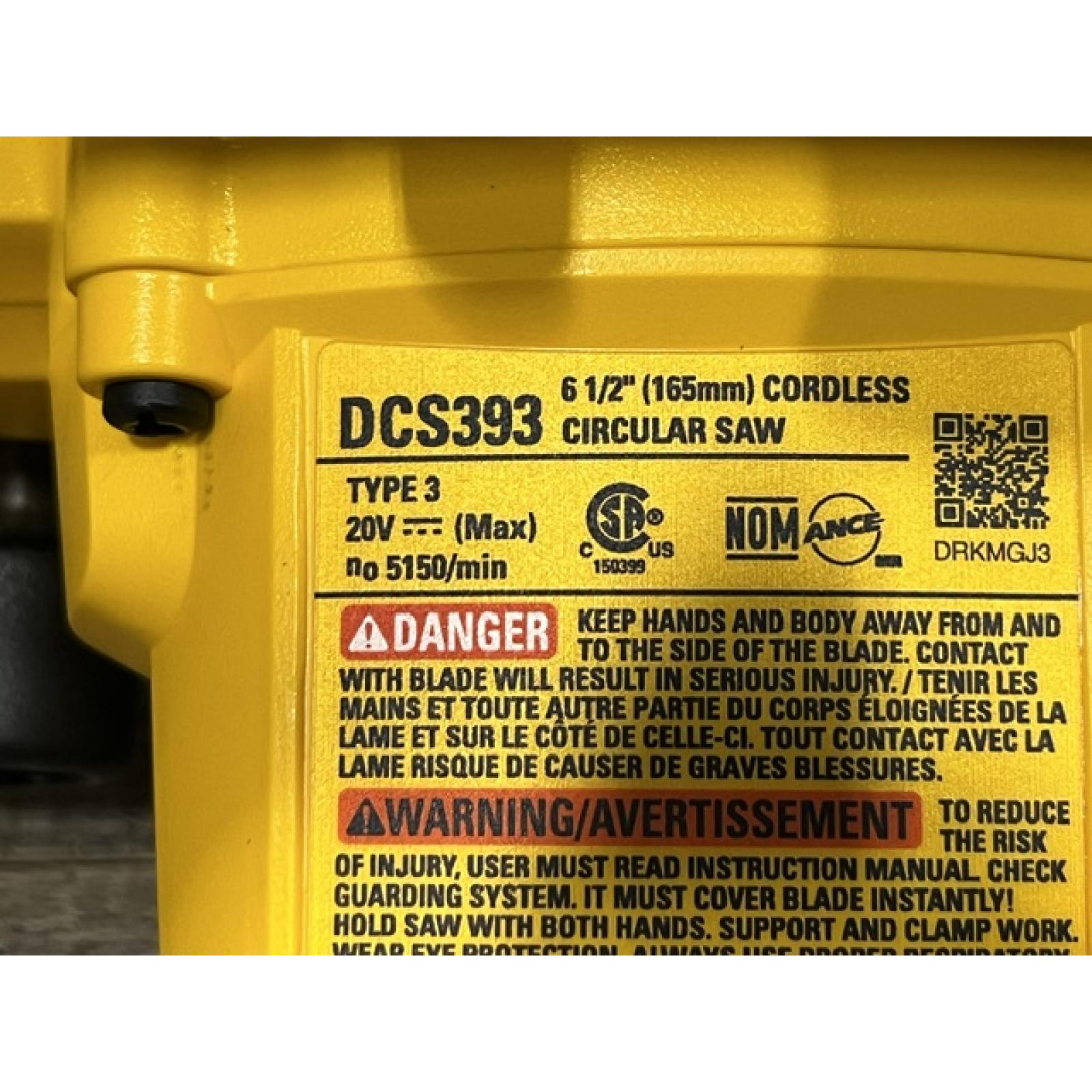 AS-IS DEWALT 20V MAX Cordless 6.5 in. Sidewinder Style Circular Saw (Tool Only)