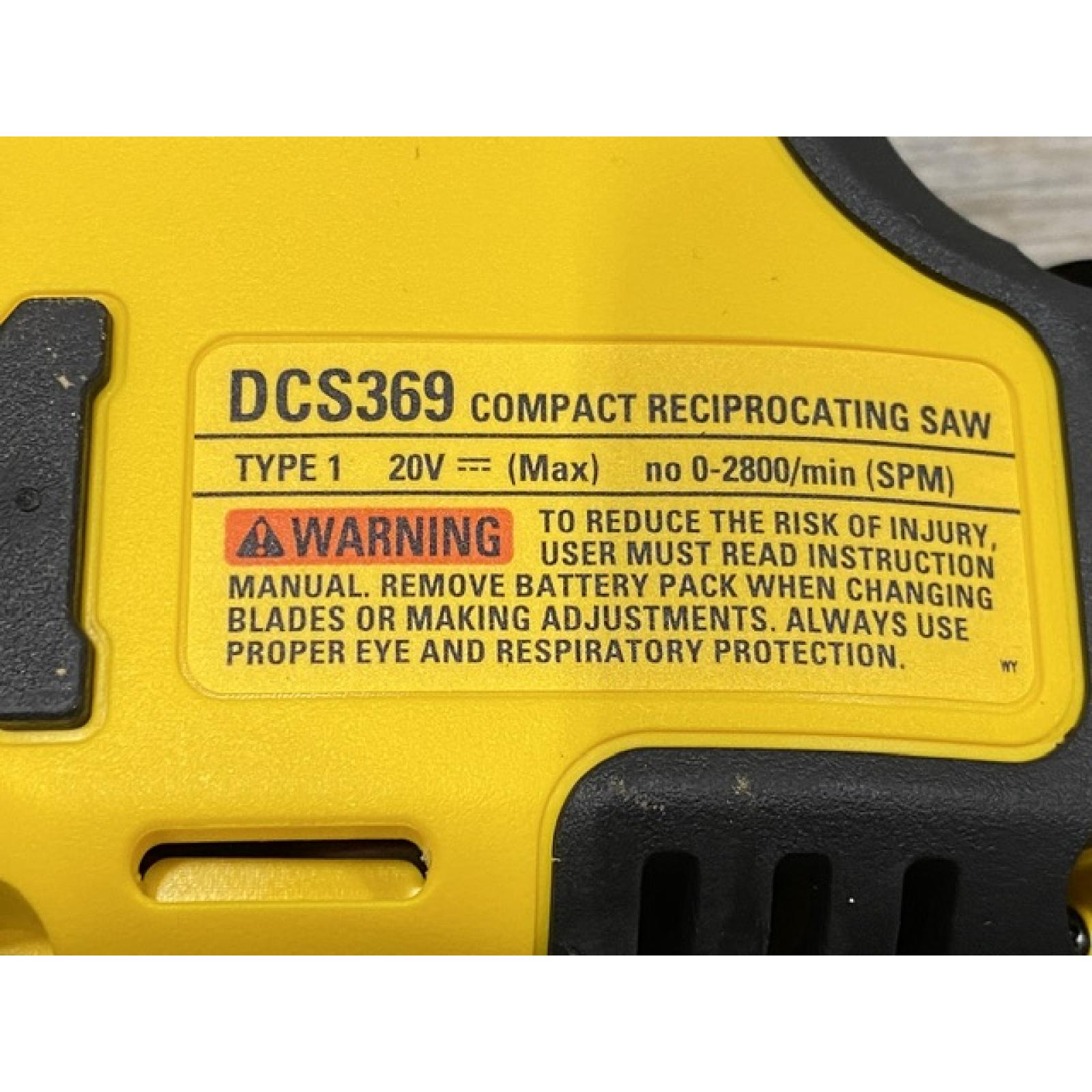 AS-IS DEWALT ATOMIC 20-Volt Lithium-Ion Cordless Brushless (4-Tool) Combo Kit