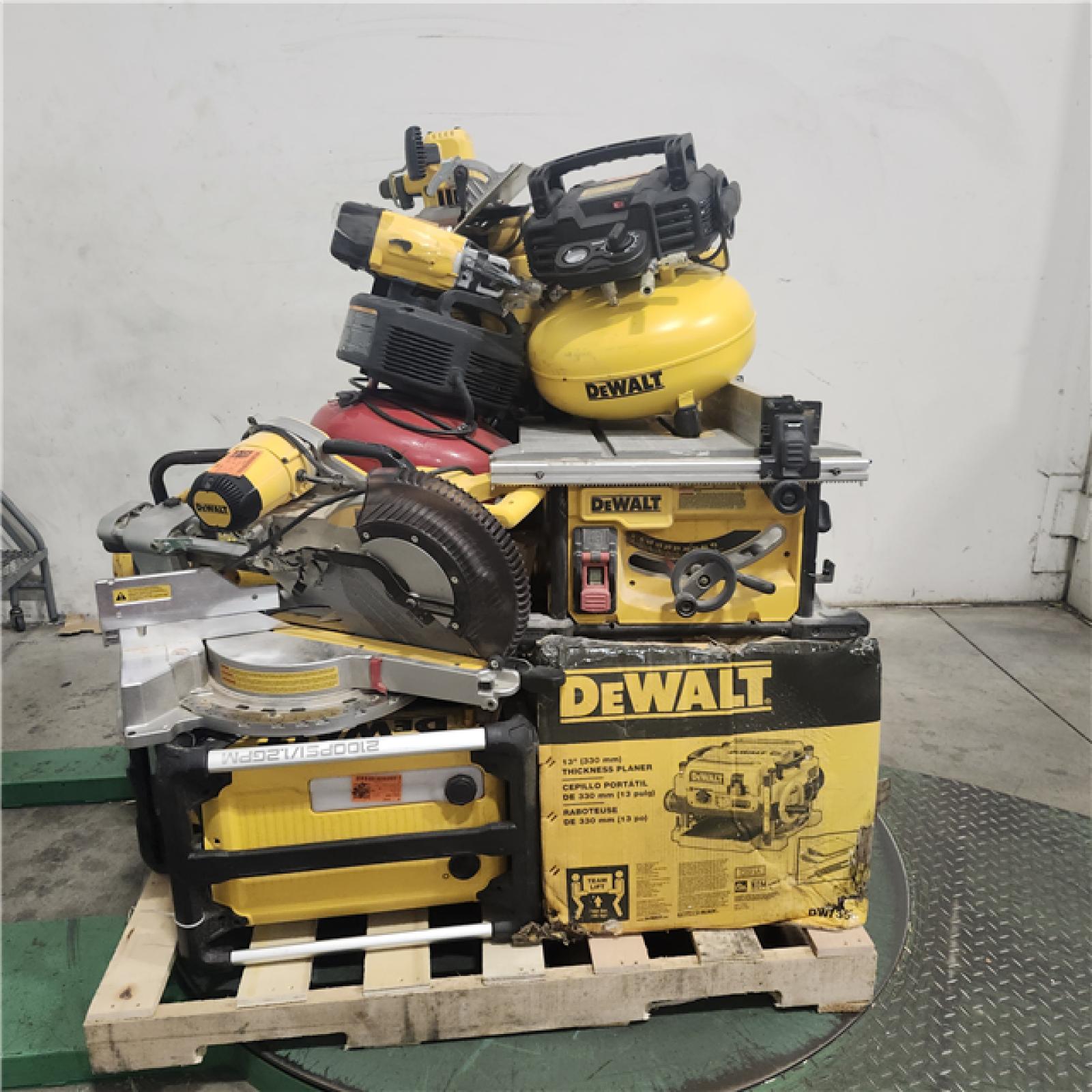 Dallas Location - As-Is DEWALT Tool Pallet