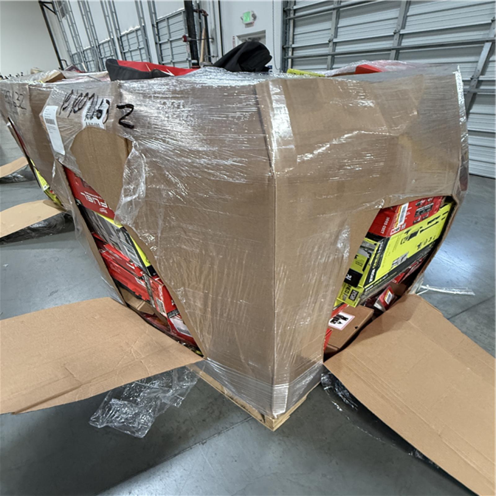 California AS-IS POWER TOOLS Partial Lot (3 Pallets) P-R071632