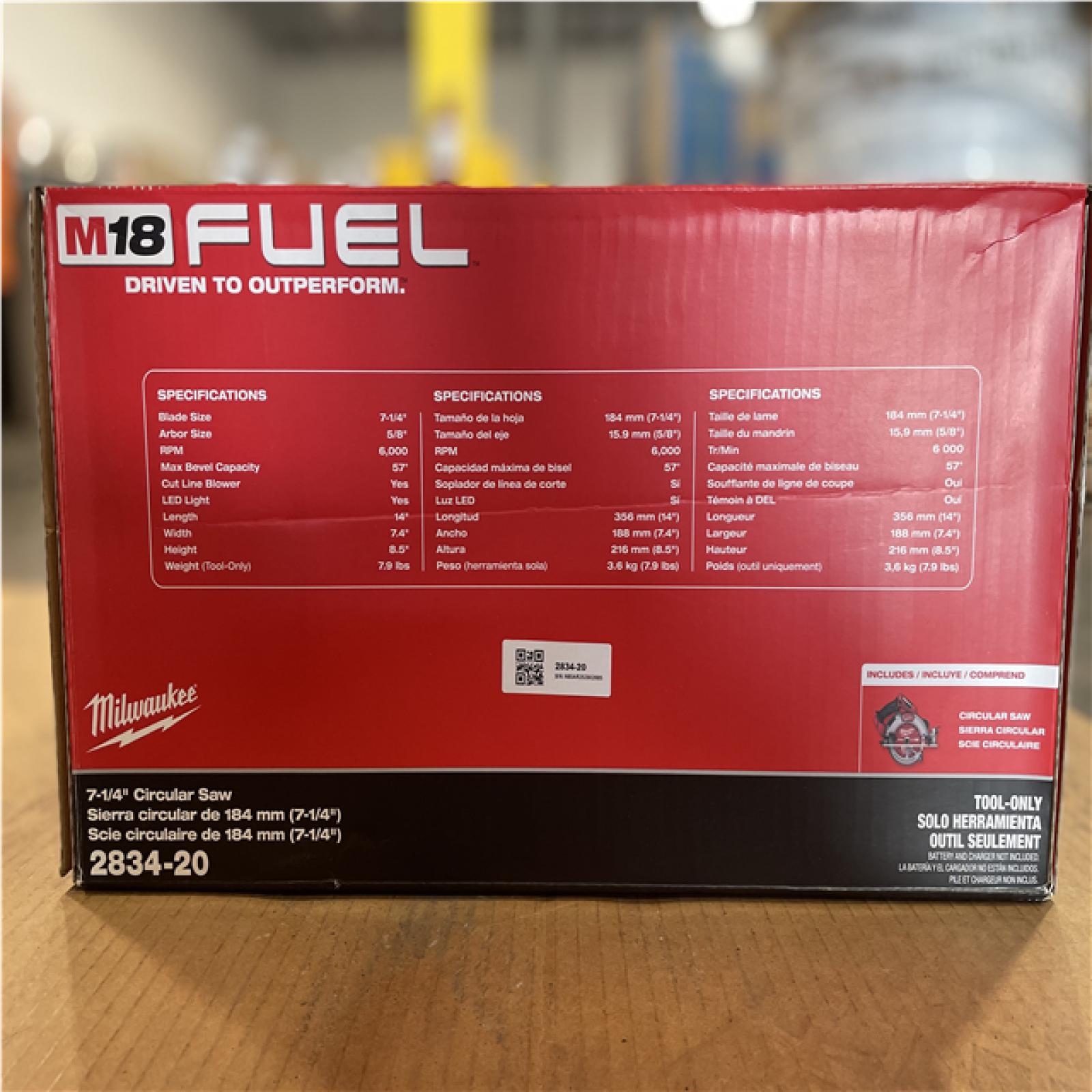 DALLAS LOCATION - NEW!- MILWAUKEE M18 FUEL 18V Lithium-Ion Brushless Cordless 7-1/4 in. Circular Saw (TOOL-ONLY)