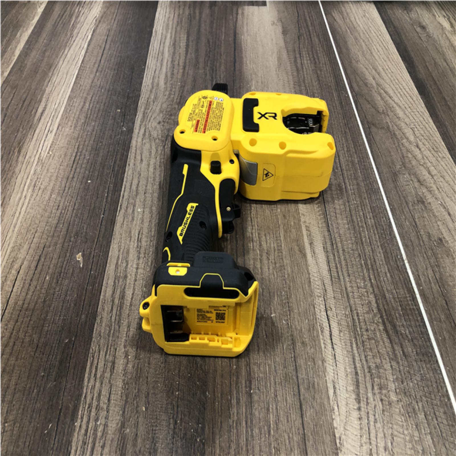 AS-IS DEWALT 20-Volt MAX XR Copper Cutter (Tool Only)