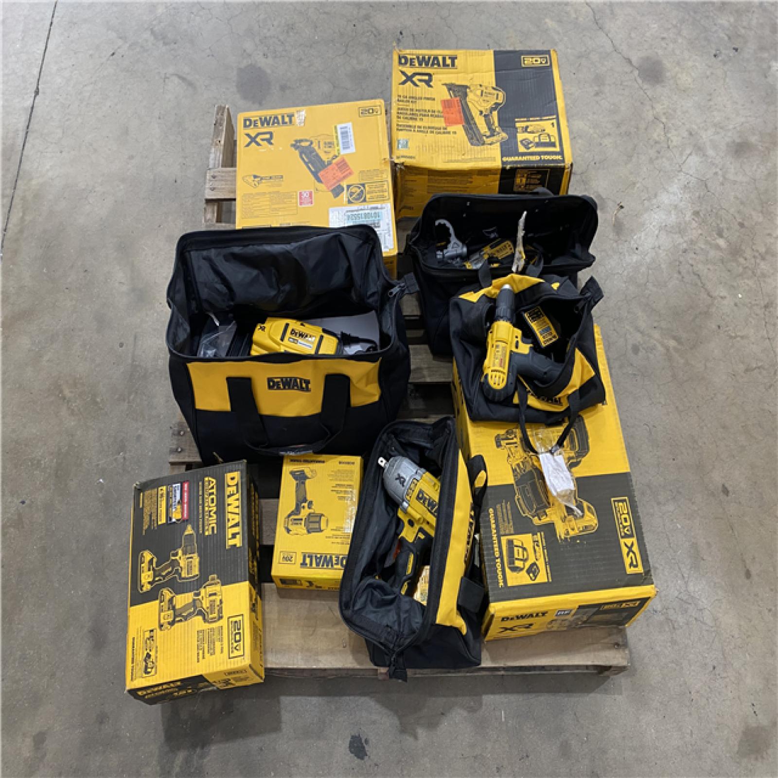 Houston Location AS IS - Tool Pallet