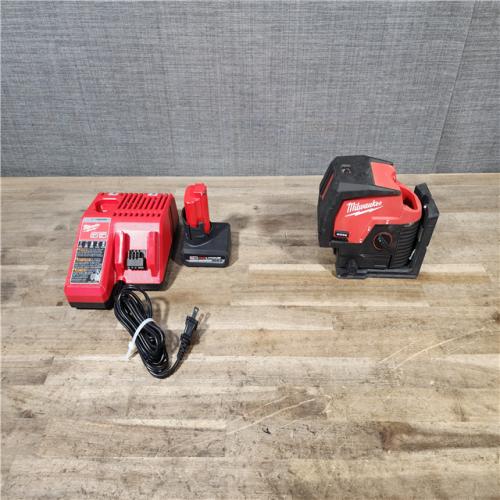 HOUSTON LOCATION - AS-IS Milwaukee Green 125 Ft. Cross Line and Plumb Points Laser Level Kit