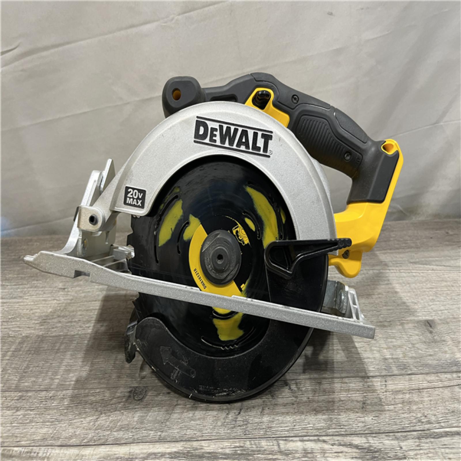 AS-IS DEWALT 20-Volt MAX Lithium-Ion Cordless 6-1/2 in. Circular Saw (Tool-Only)