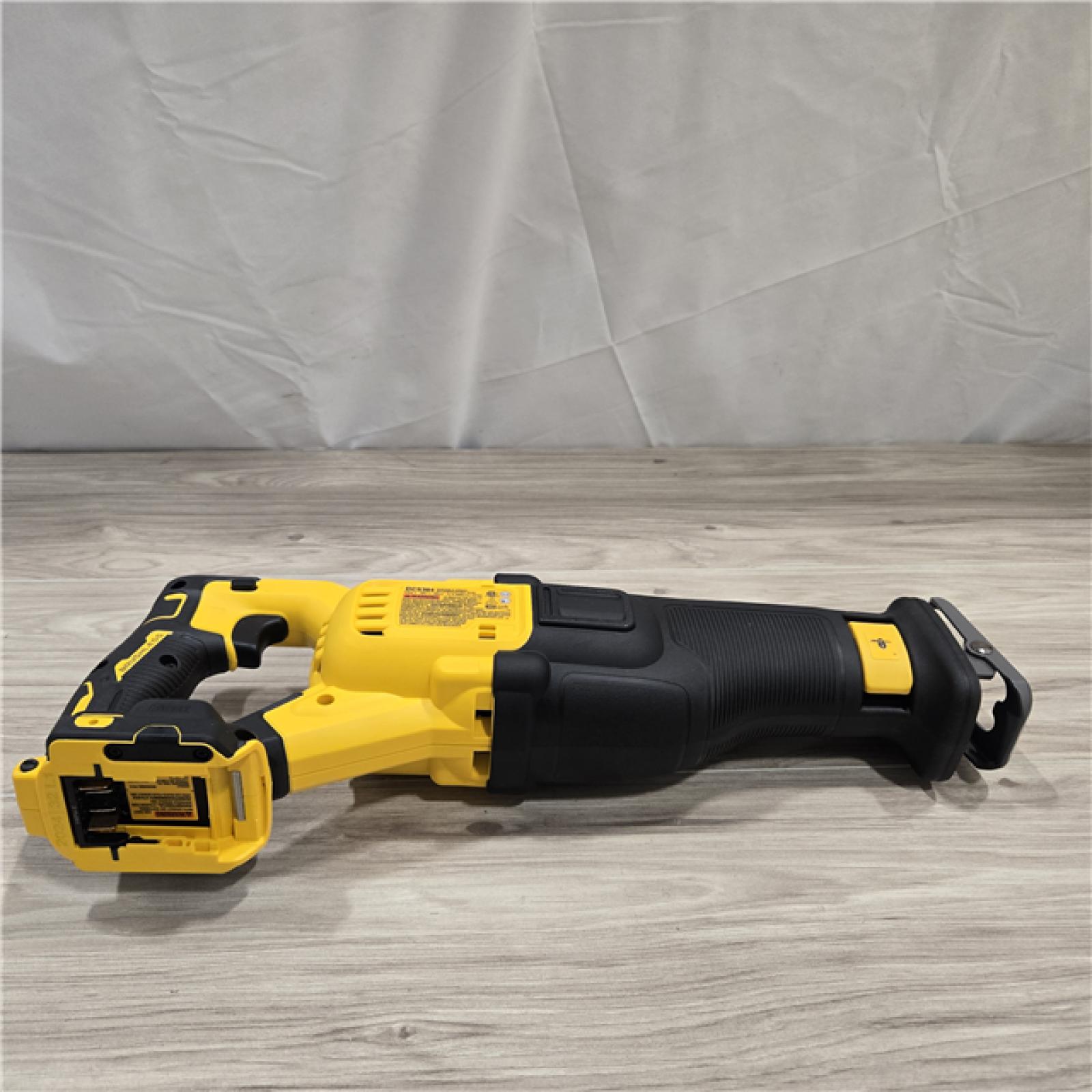AS-IS DeWalt 20V MAX XR Cordless Reciprocating Saw (Tool-Only)