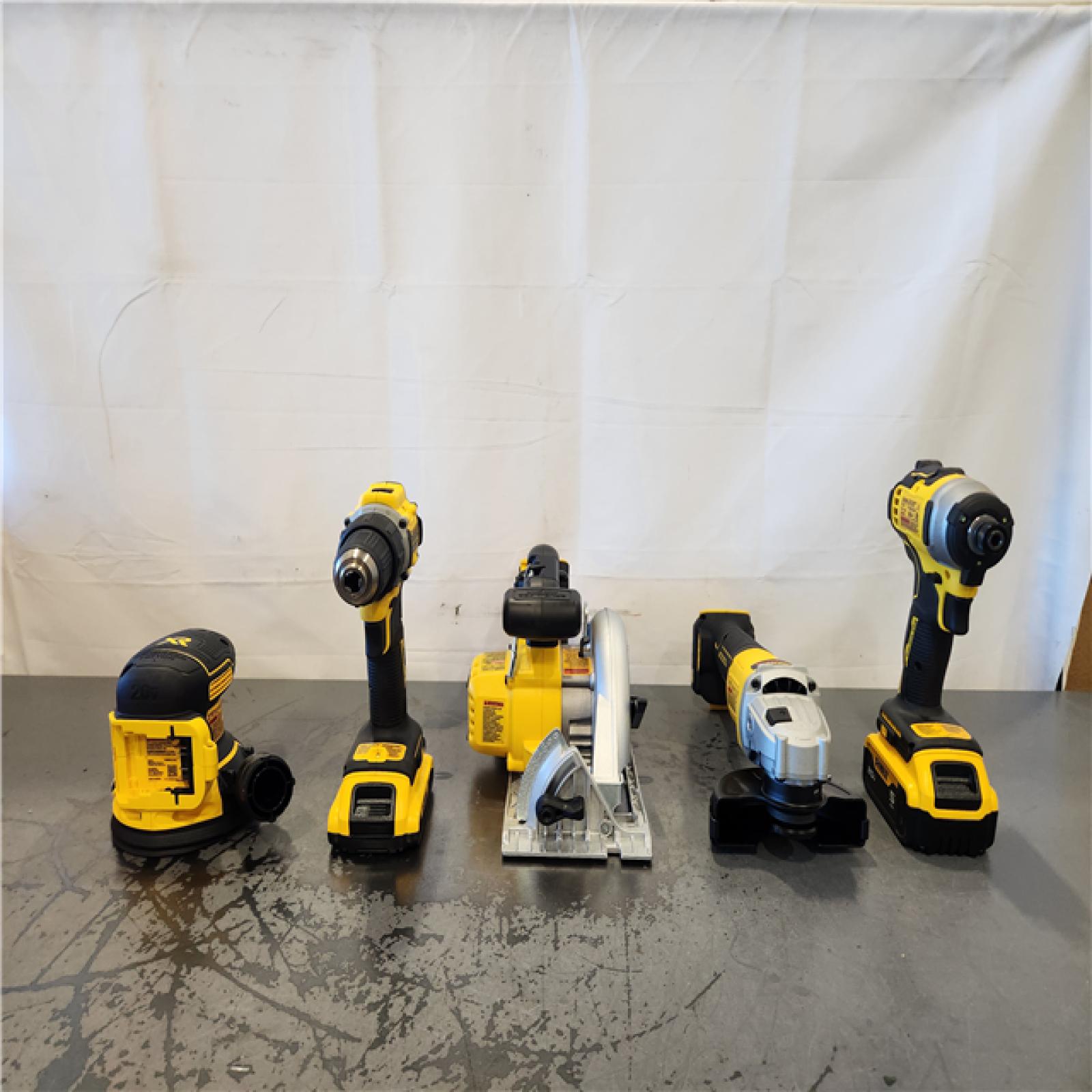 AS-IS- DEWALT 20V Lithium-Ion Cordless 5-Tool Combo Kit with 5.0 Ah and 2.0 Ah Batteries  Charger and Tough System 2.0 Rolling Toolbox
