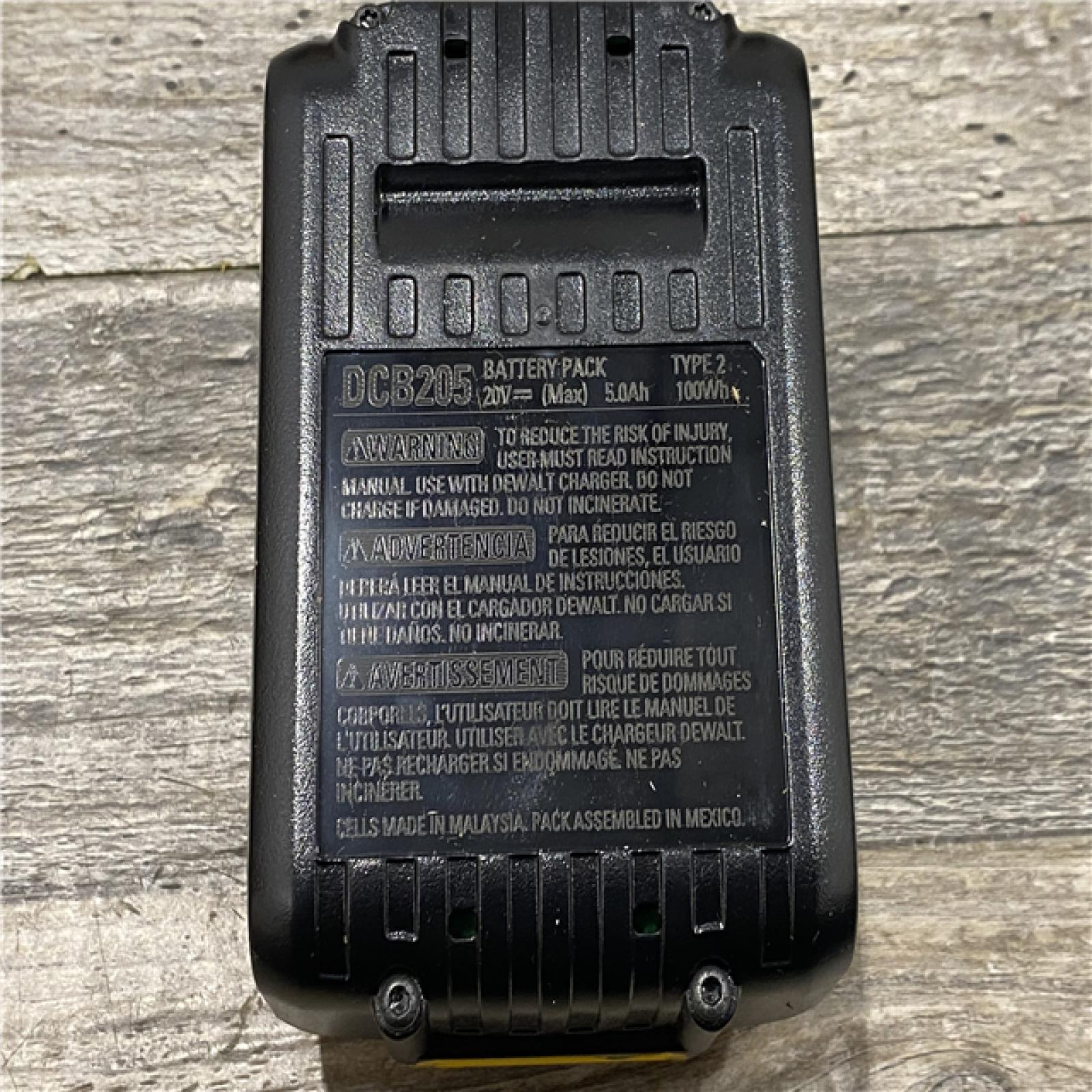 AS-IS DEWALT ATOMIC 20V MAX Lithium-Ion Cordless 1/4 in. Brushless Impact Driver Kit