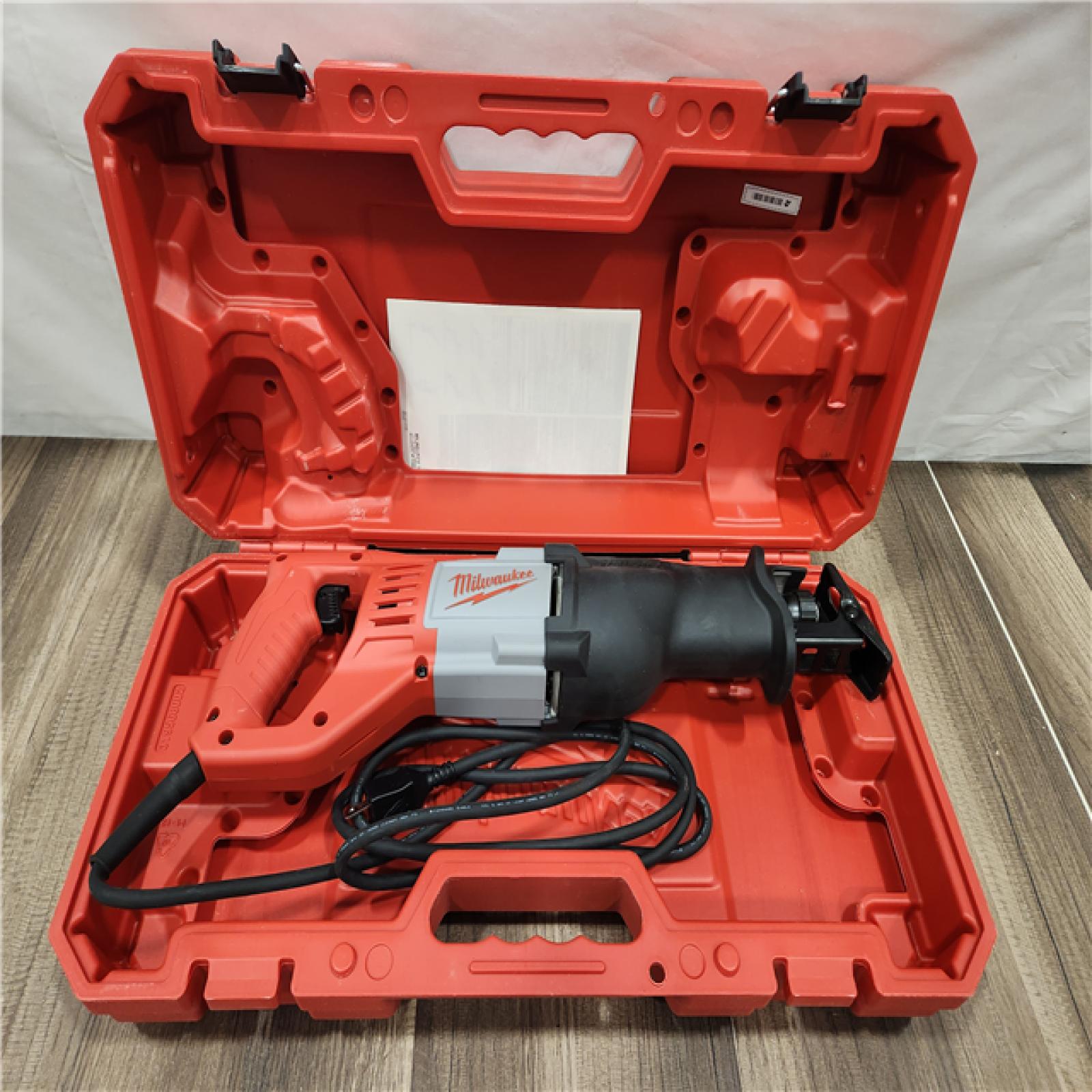 Milwaukee SAWZALL Reciprocating Saw (TOOL ONLY)