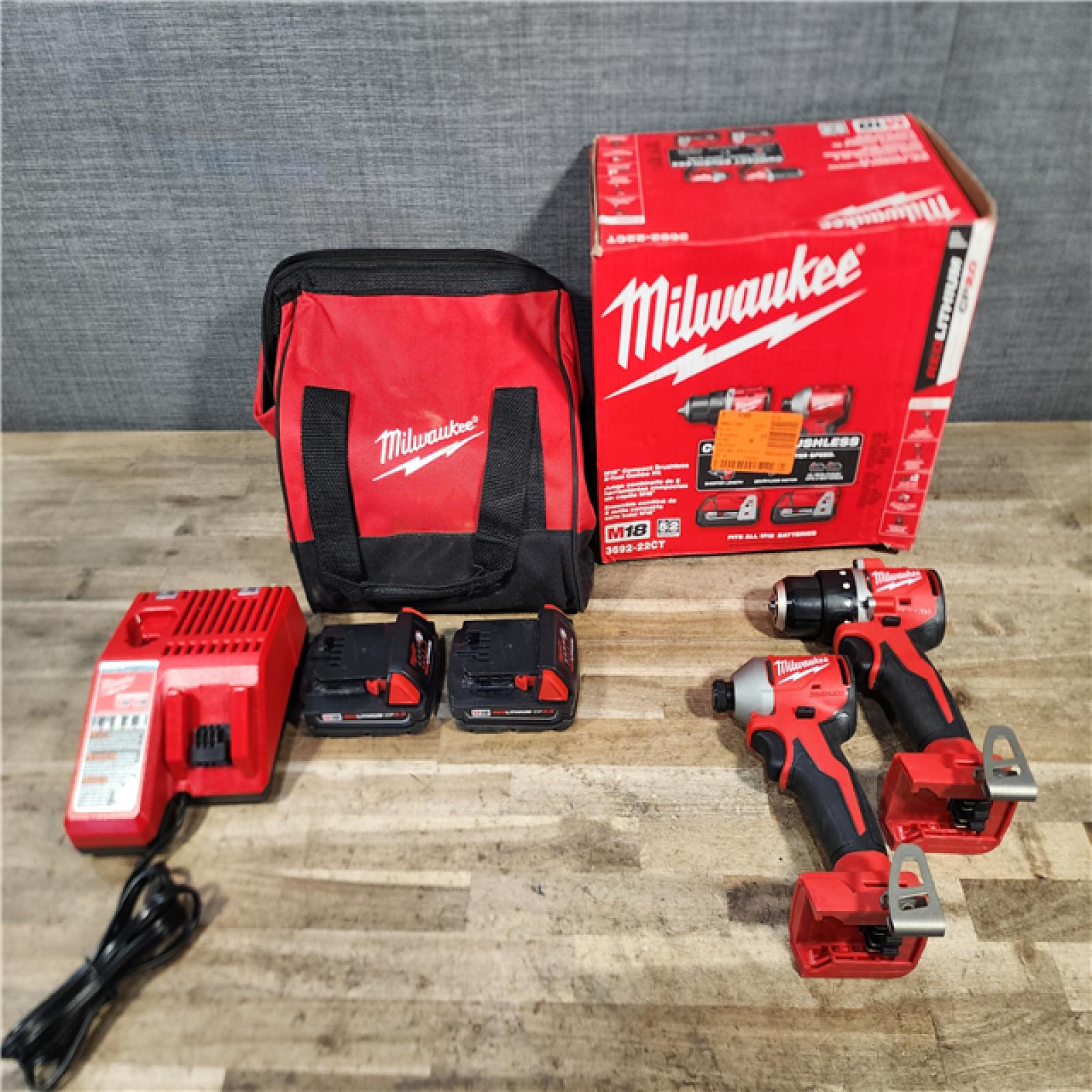 HOUSTON LOCATION - AS-IS Milwaukee 18V Lithium-Ion Brushless Cordless Compact Drill/Impact Combo Kit