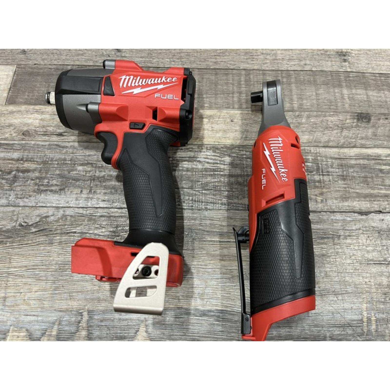 AS-IS Milwaukee FUEL 18V Cordless Mid Torque 1/2 in. Impact Wrench w/ 12 FUEL 3/8 in. Ratchet Combo Kit