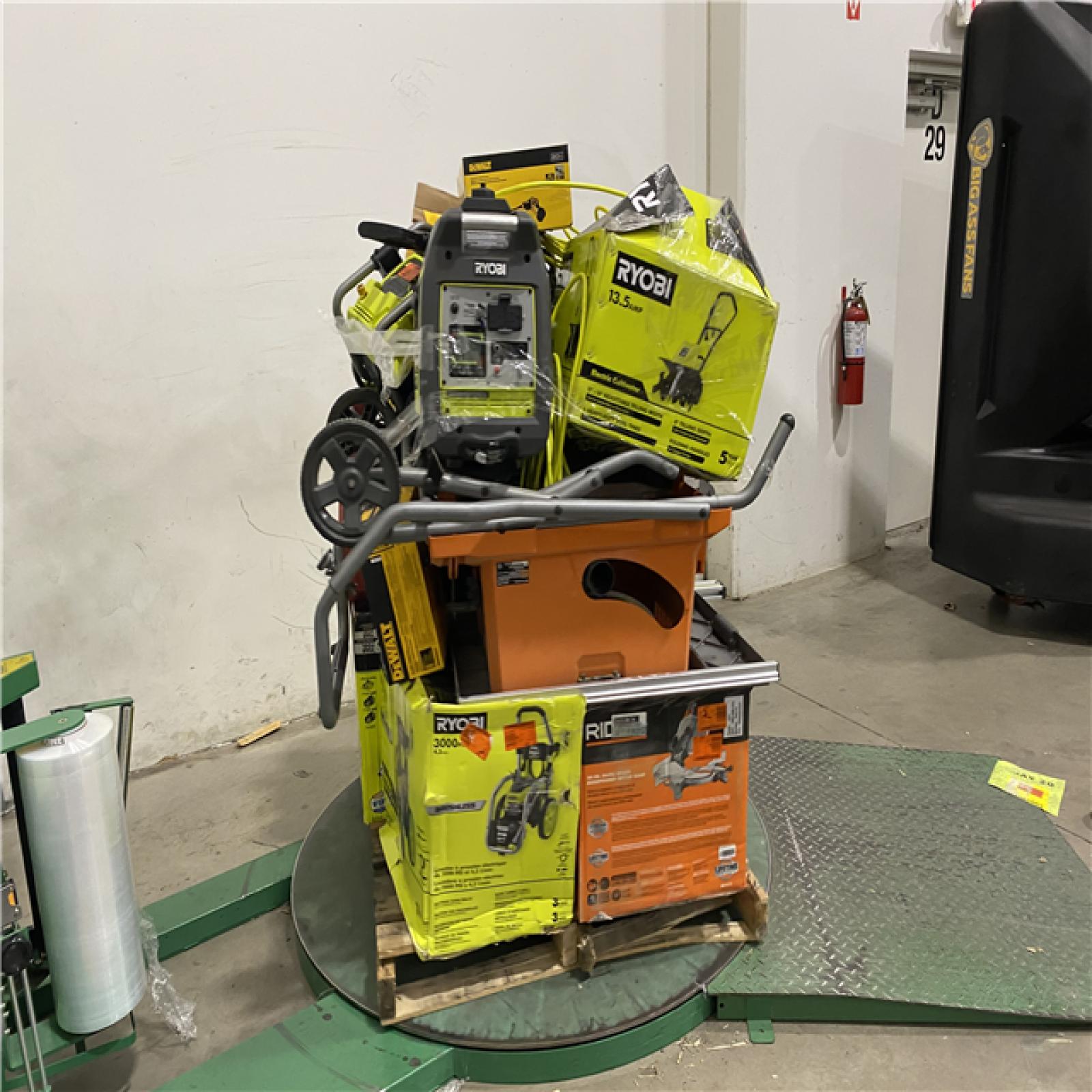 Dallas Location - As-Is Tool Pallet