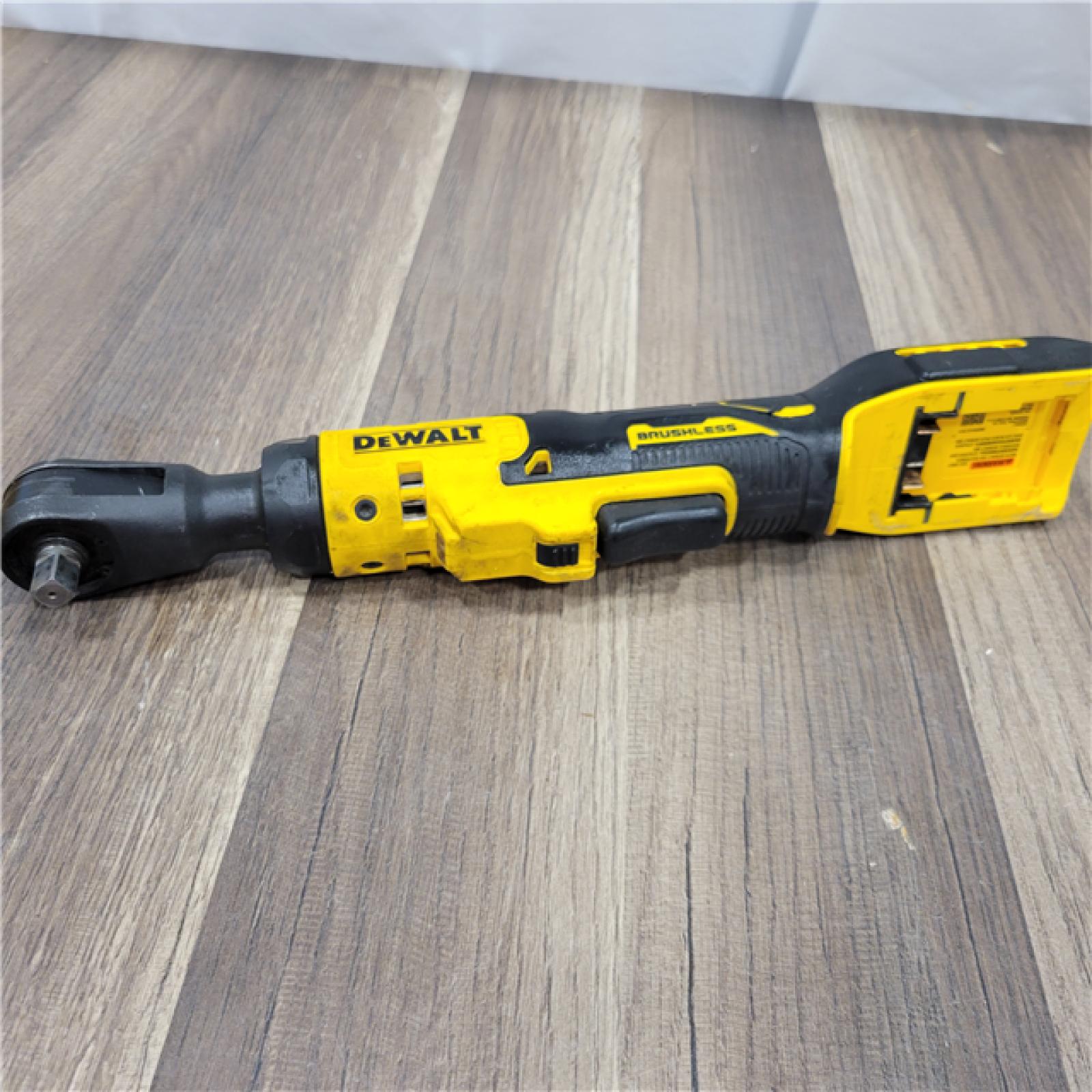 AS-IS  DELWAT  ATOMIC 20V MAX Cordless 3/8 in. Ratchet (Tool Only)