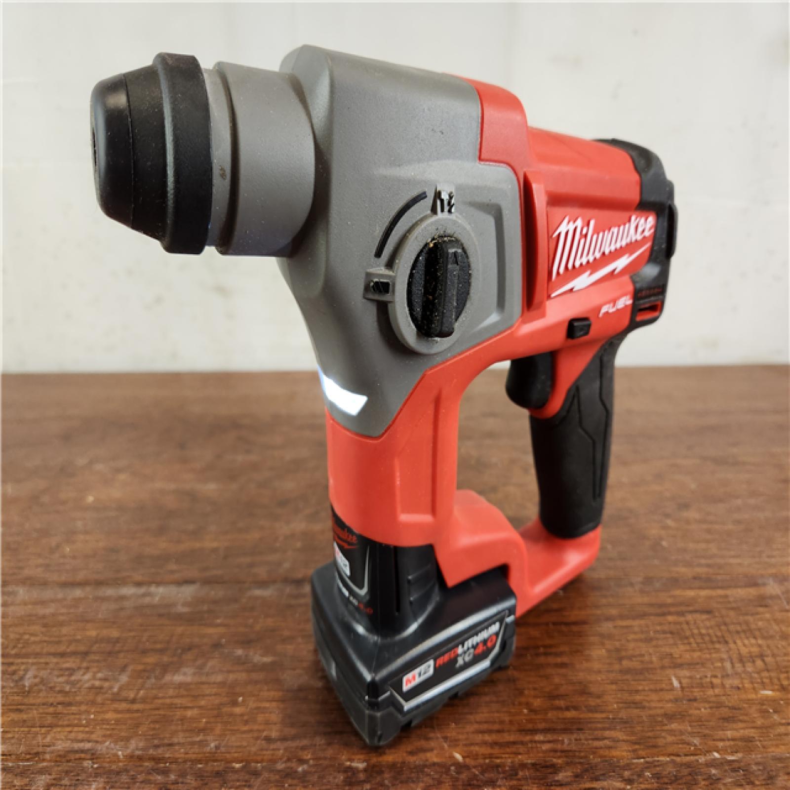 AS-IS Milwaukee M12 FUEL Brushless Cordless 5/8 in. SDS-Plus Rotary Hammer Kit