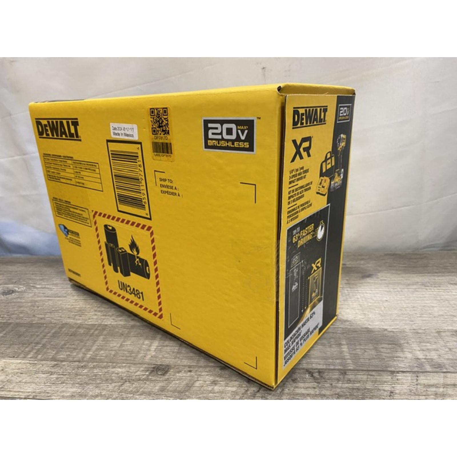 NEW - DEWALT 20V XR Lithium-Ion Cordless Hammer Drill Kit