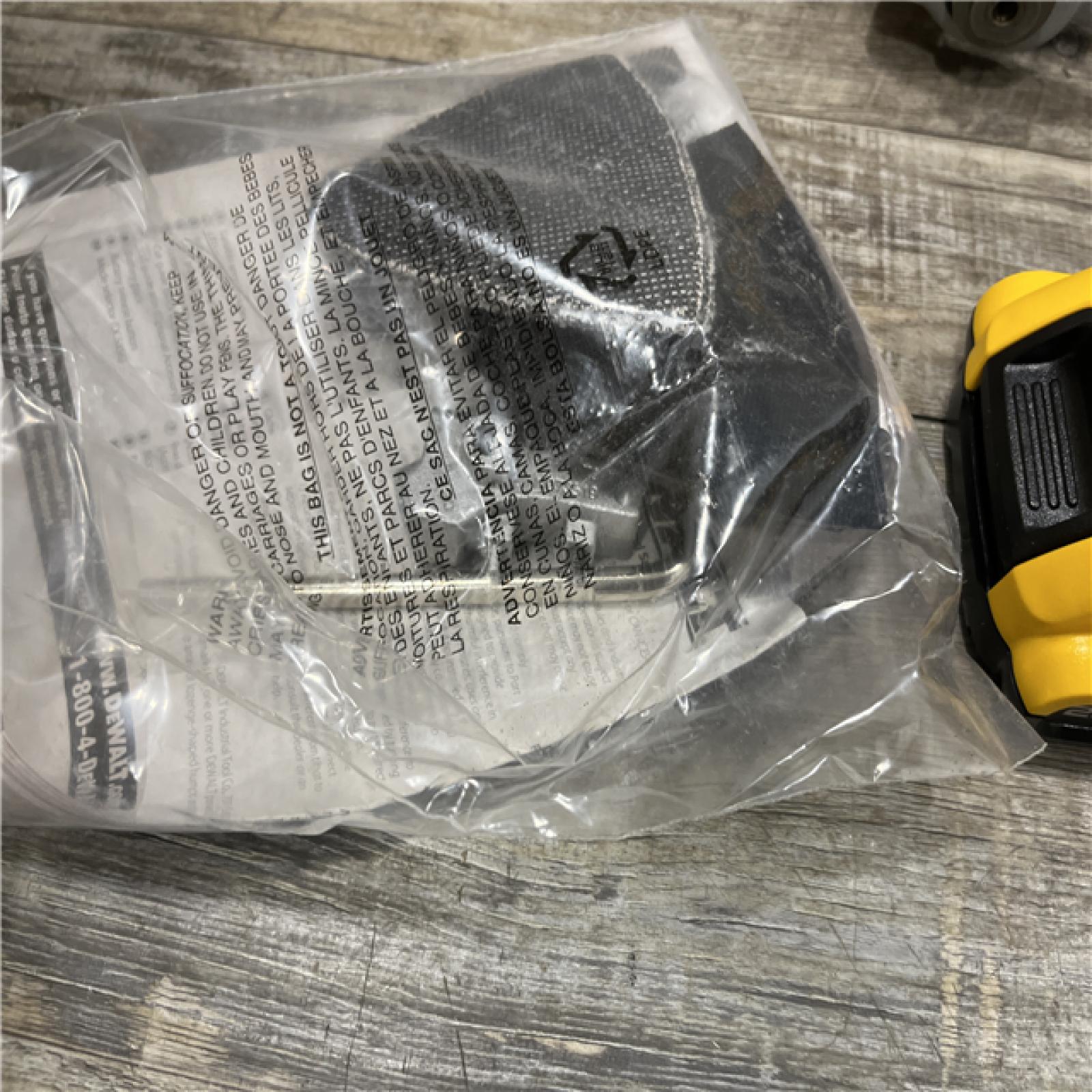 AS-IS DEWALT 20V MAX XR Cordless Brushless 3-Speed Oscillating Multi Tool Kit