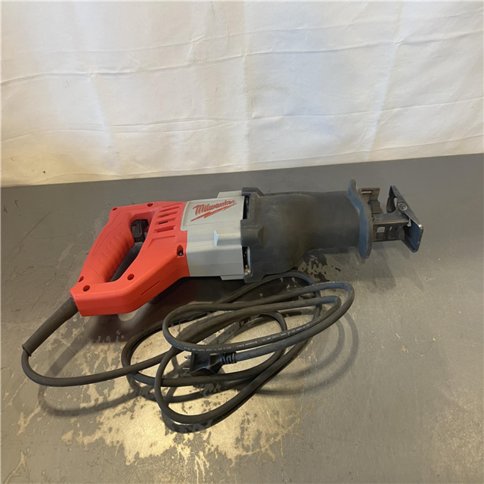 AS-IS- 12 Amp Sawzall Reciprocating Saw with Case