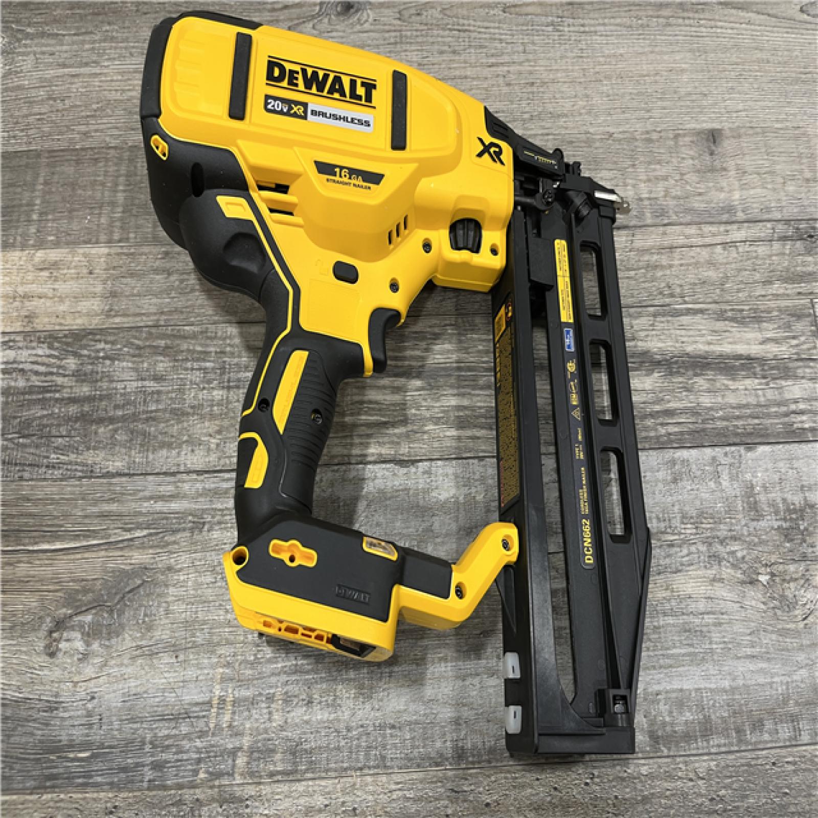 AS-IS DEWALT 20V MAX XR 16-Gauge Lithium-Ion Cordless Finish Nailer (Tool Only)