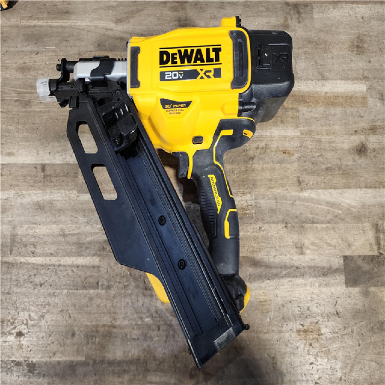 HOUSTON LOCATION - AS-IS DEWALT 20V 30 Degree Cordless Framing Nailer (Tool-Only)