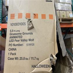 DALLAS LOCATION- AS-IS Home Accents Holiday 5.5 ft. Gruesome Grounds Animated LED Fear Valley Wolf H8