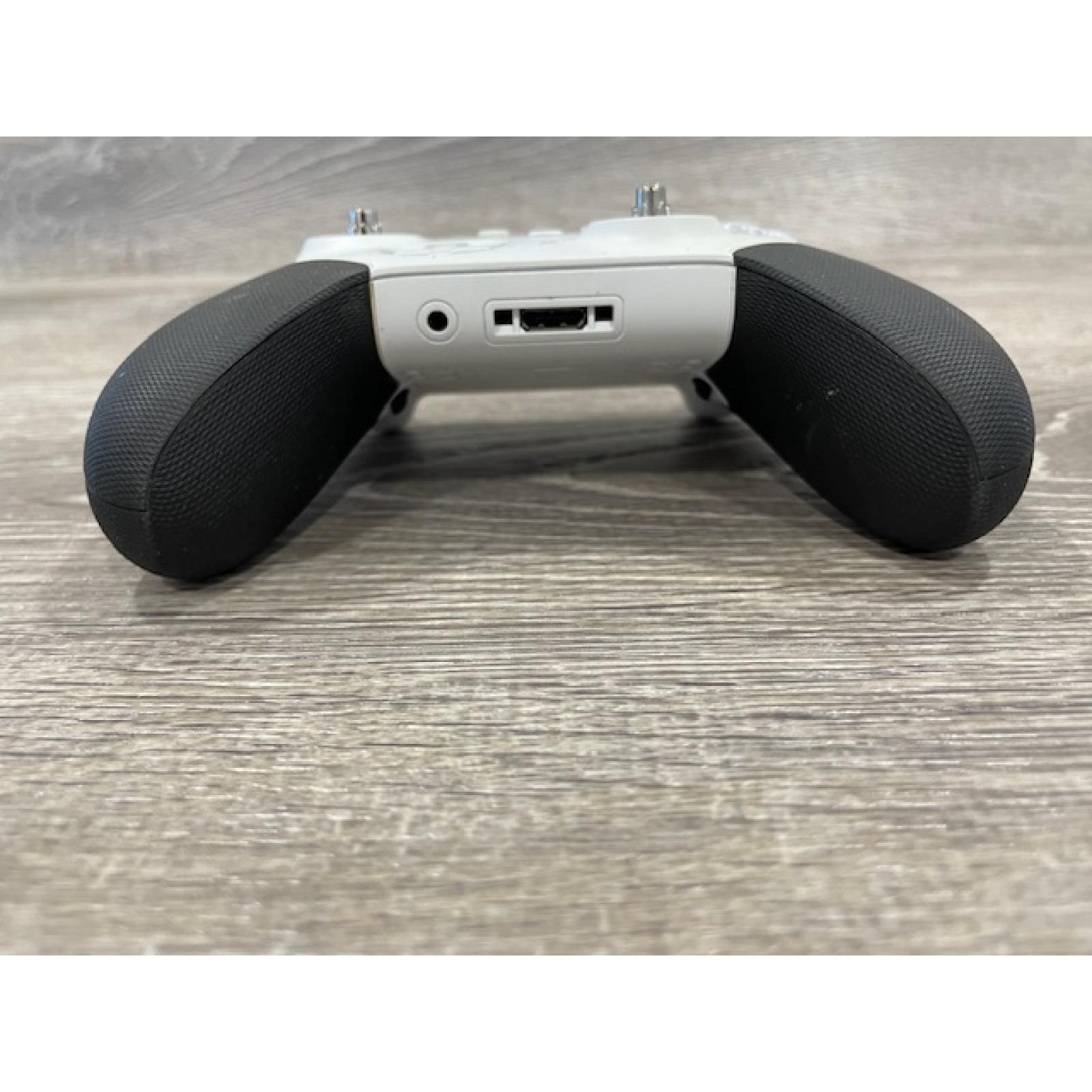 AS-IS  XBOX Elite Wireless Controller Series 2 - White