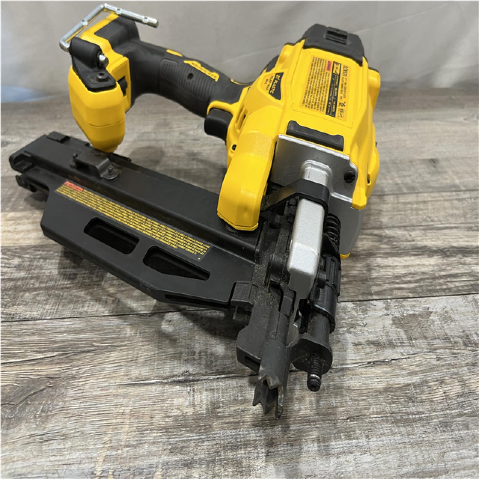 AS-IS DEWALT 20-Volt 21° Cordless Framing Nailer (Tool-Only)