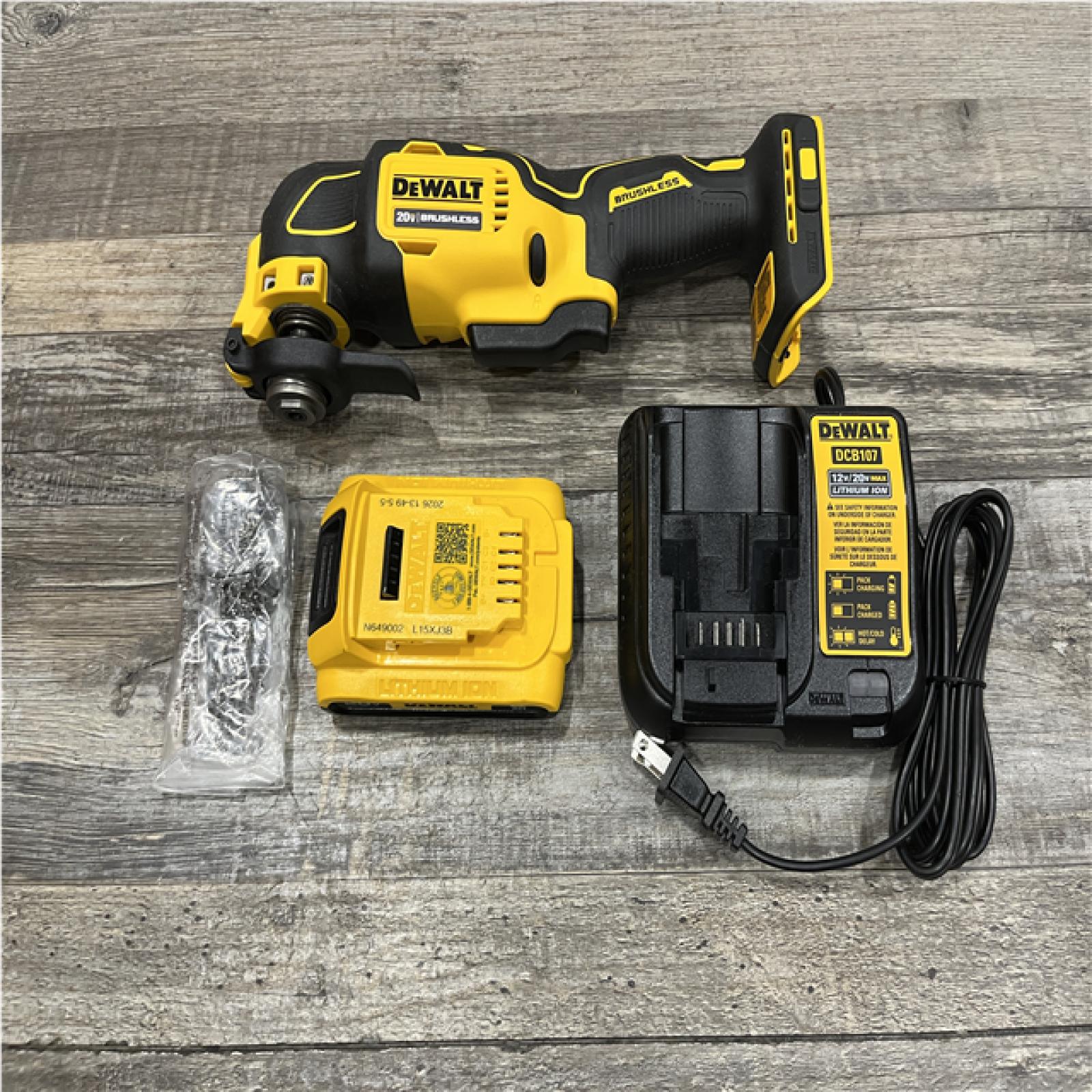 AS-IS DEWALT ATOMIC 20V MAX Cordless Brushless Oscillating Multi Tool Kit