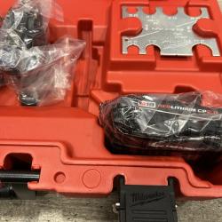 NEW - Milwaukee 18V Lithium-Ion Cordless Short Throw PEX Press Tool Kit