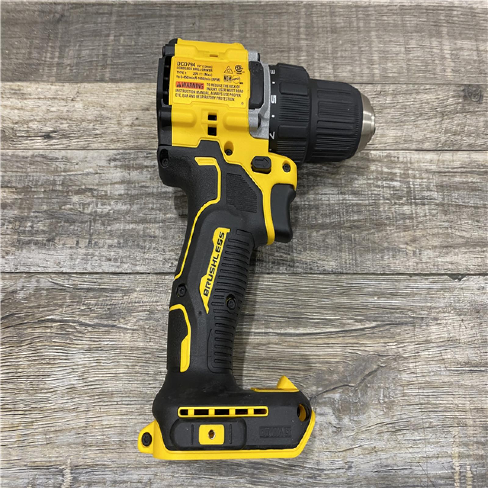AS-IS DEWALT Atomic 20V Lithium-Ion Cordless Compact 1/2 in. Drill/Driver Kit