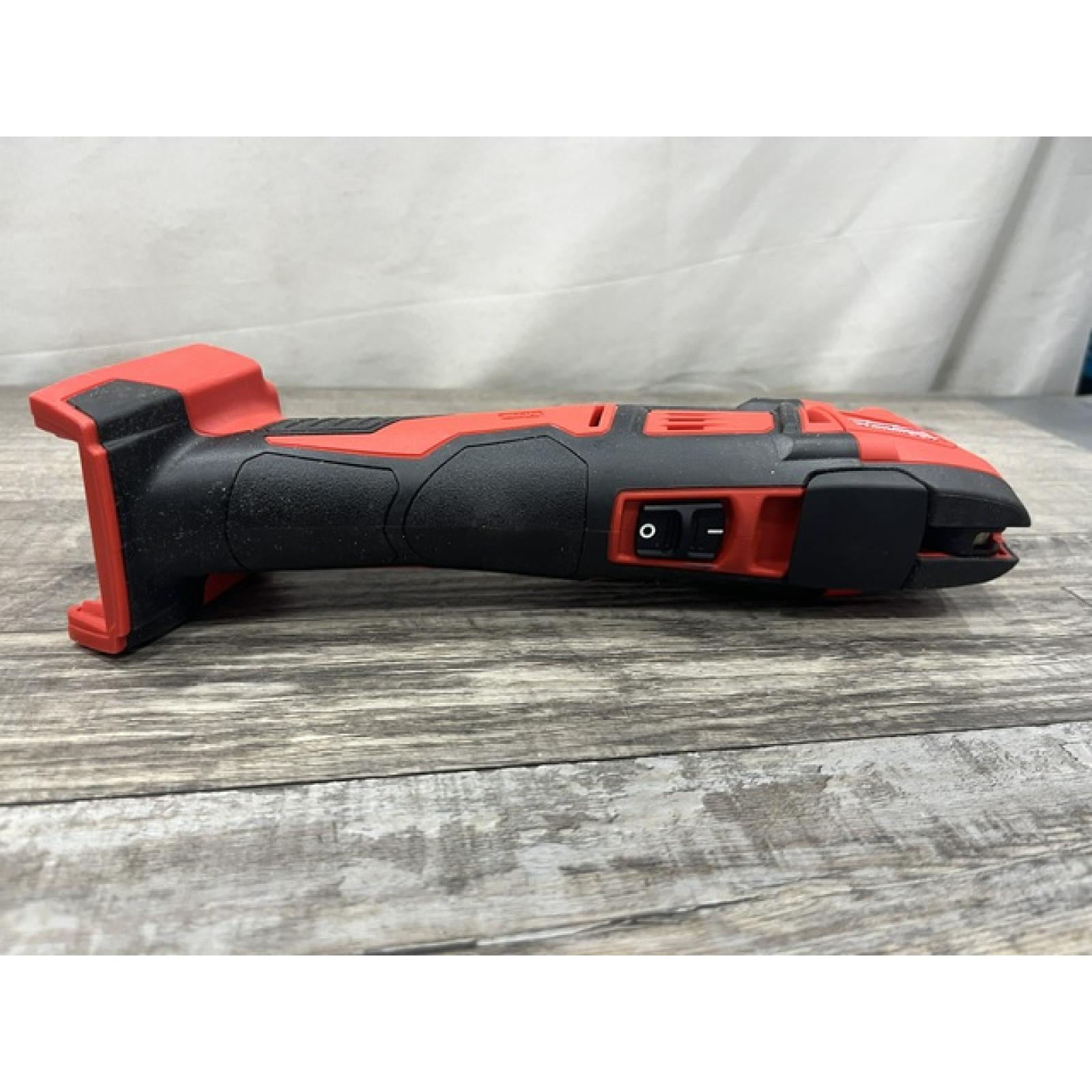 AS-IS Milwaukee 18V Lithium-Ion Cordless Oscillating Multi-Tool (Tool-Only)