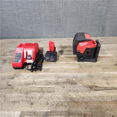 HOUSTON LOCATION - AS-IS Milwaukee Green 125 Ft. Cross Line and Plumb Points Laser Level Kit