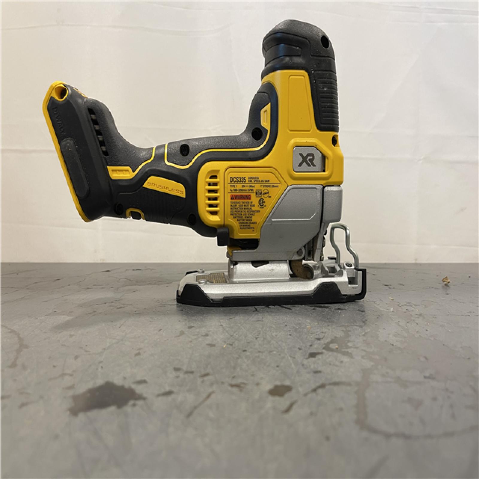 AS-IS - DEWALT 20V MAX XR Cordless Barrel Grip Jigsaw