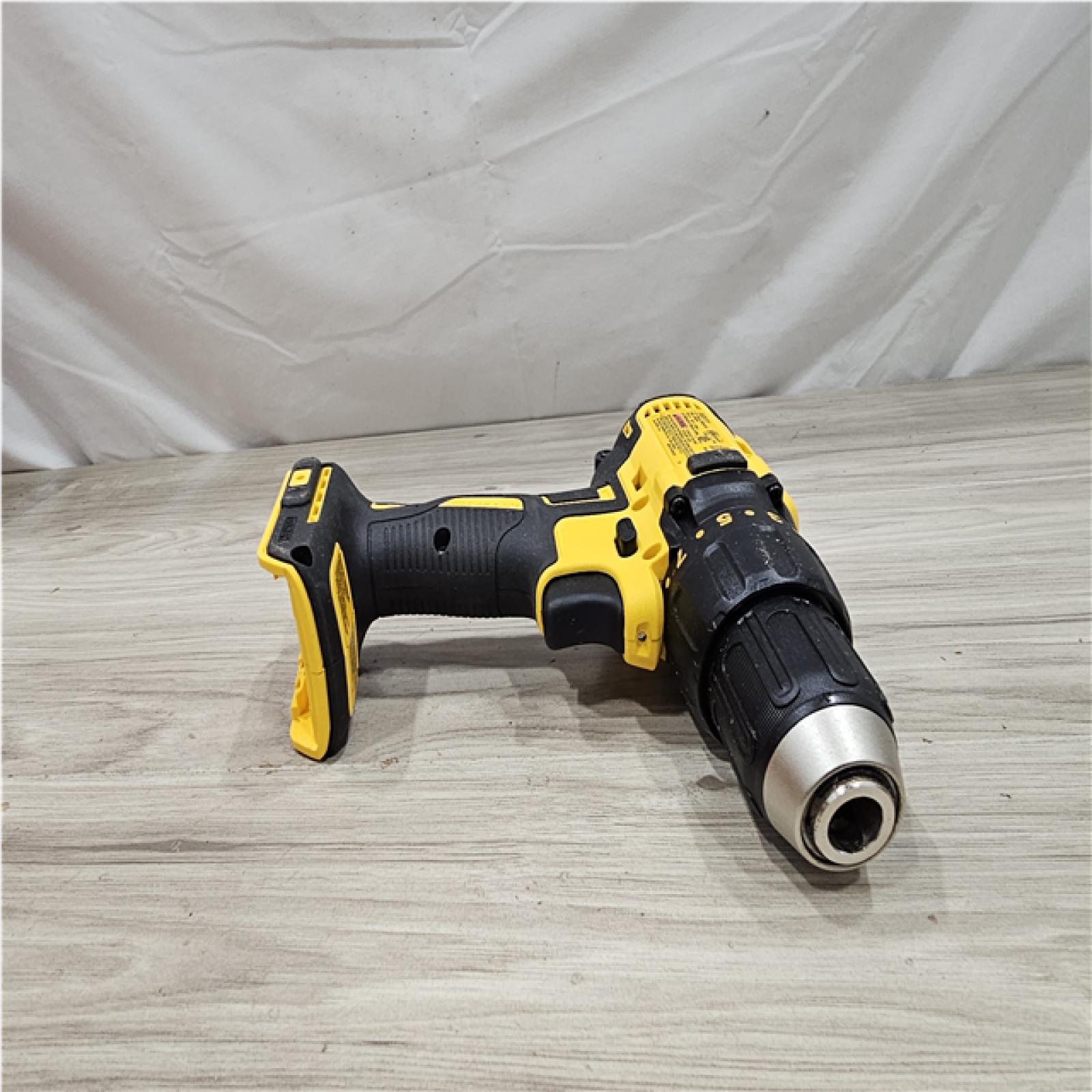 AS-IS DEWALT 20-Volt MAX Lithium-Ion Cordless 1/2 in. Compact Drill/Driver Kit