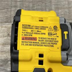 LIKE NEW - DEWALT ATOMIC 20V Cordless 1/2 in. Compact Hammer Drill Kit