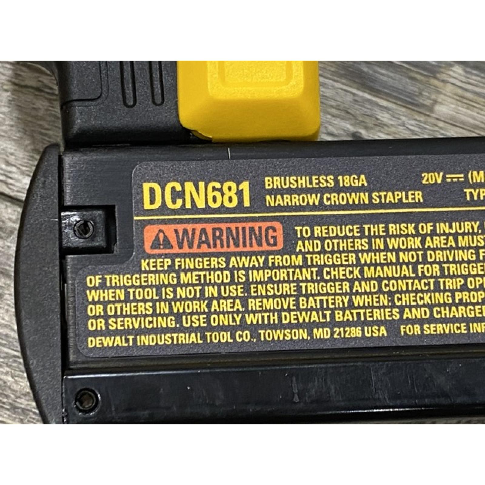 AS-IS DEWALT 20V MAX XR Lithium-Ion Cordless 18-Gauge Narrow Crown Stapler Kit