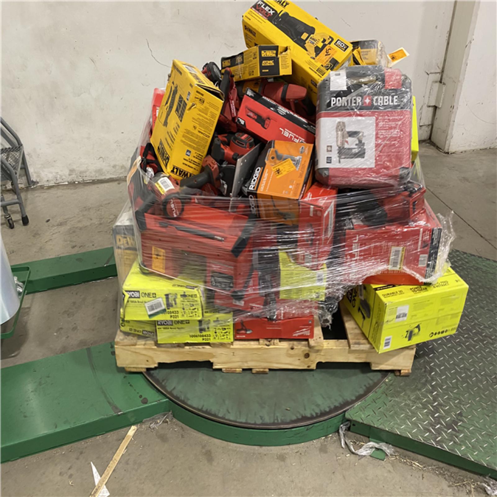 Dallas Location - As-Is Tool Pallet