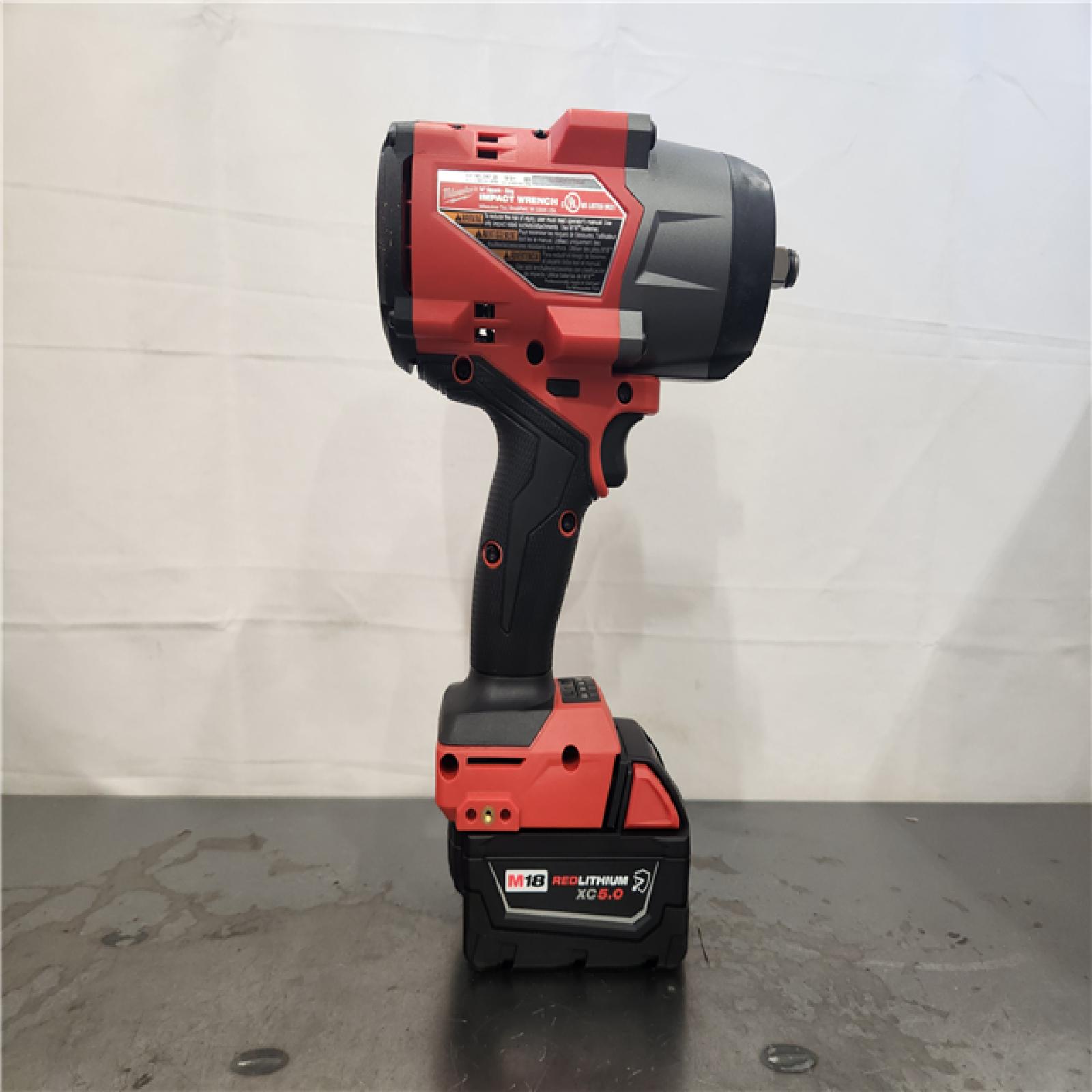 AS-IS- Milwaukee FUEL 1/2 High Torque Impact Wrench with Friction Ring Kit