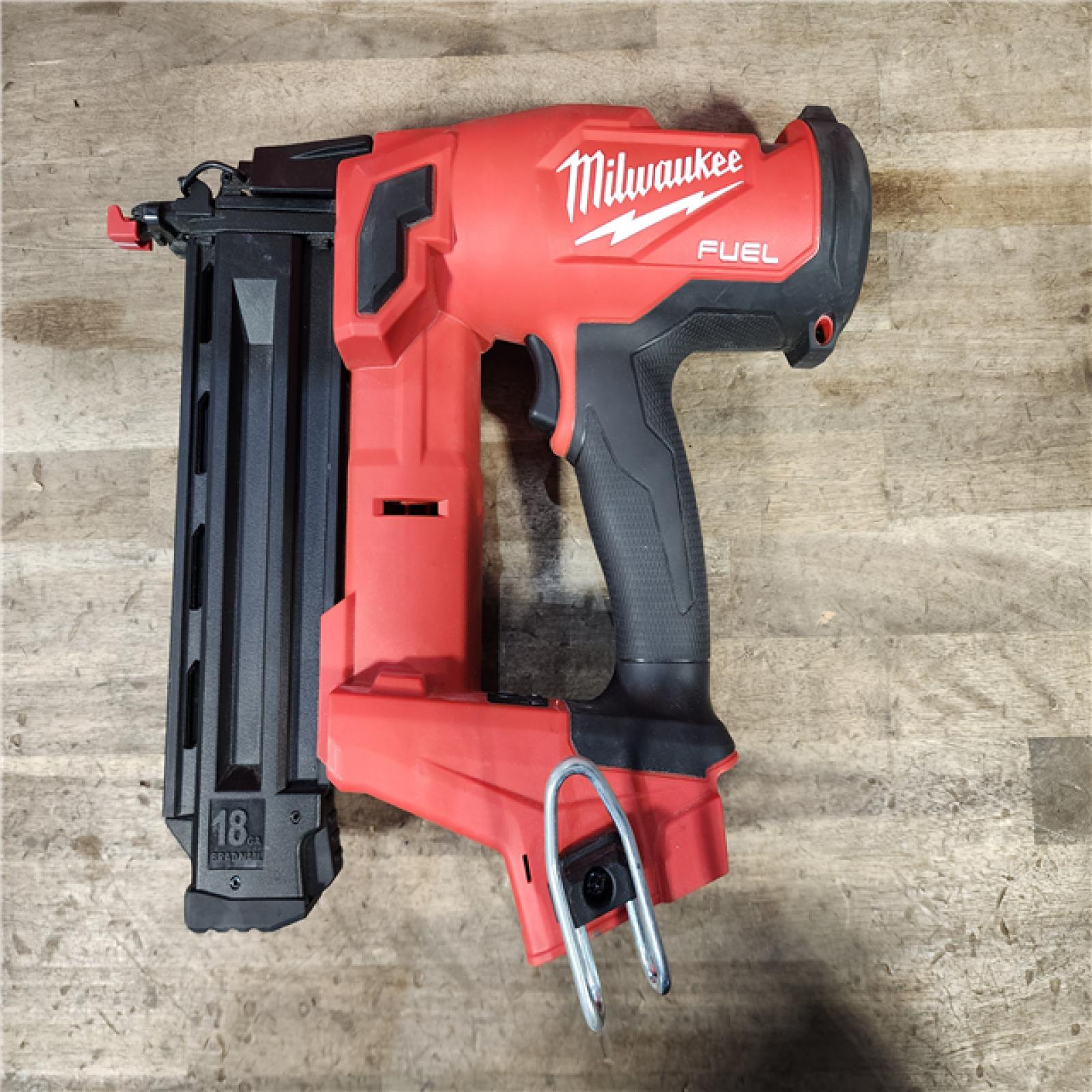 HOUSTON LOCATION - AS-IS Milwaukee M18 FUEL 18 Gauge Brad Nailer (TOOL ONLY)