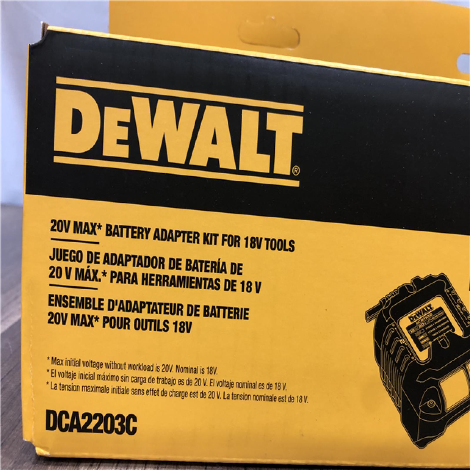NEW- DEWALT 18V to 20V MAX Lithium-Ion Battery Adapter Kit
