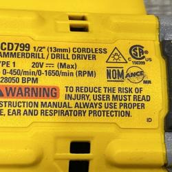 AS-IS DEWALT ATOMIC 20V Lithium-Ion Cordless 1/2 in. Hammer Drill Kit