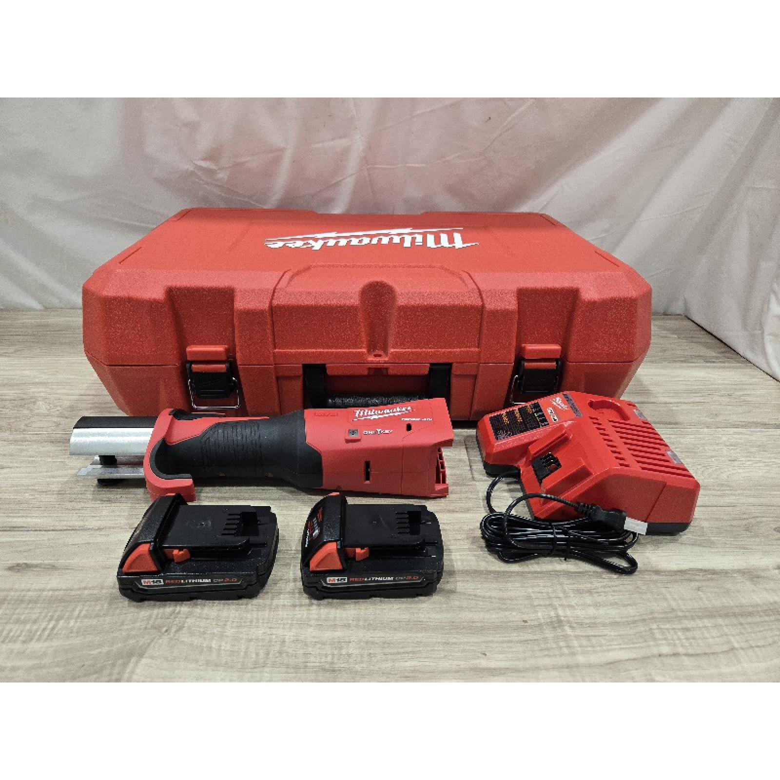 AS-IS Milwaukee 2922-20 M18 18V Cordless FORCE LOGIC Press Tool (Tool-Only)